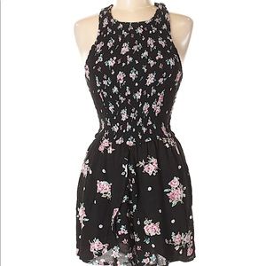 Mimi Chica floral sleeveless romper size M